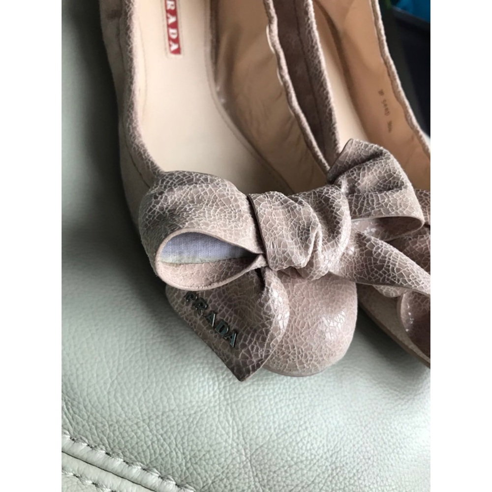 Authentic Prada flat - Picture 2 of 8